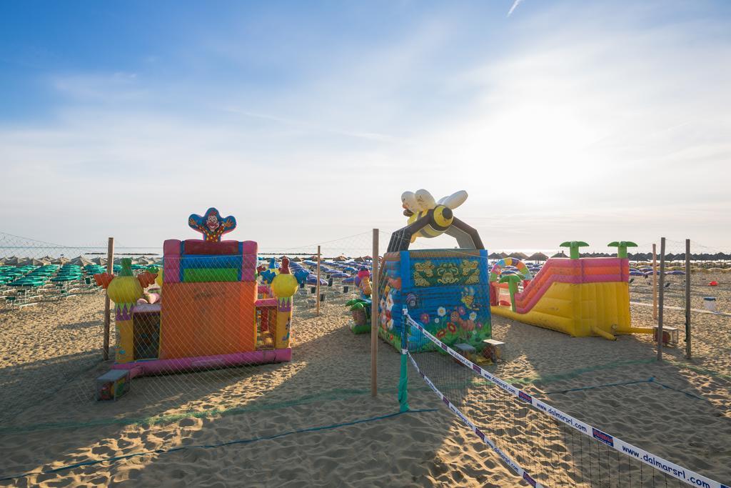 Hotel La Ninfea Montesilvano Marina Екстериор снимка