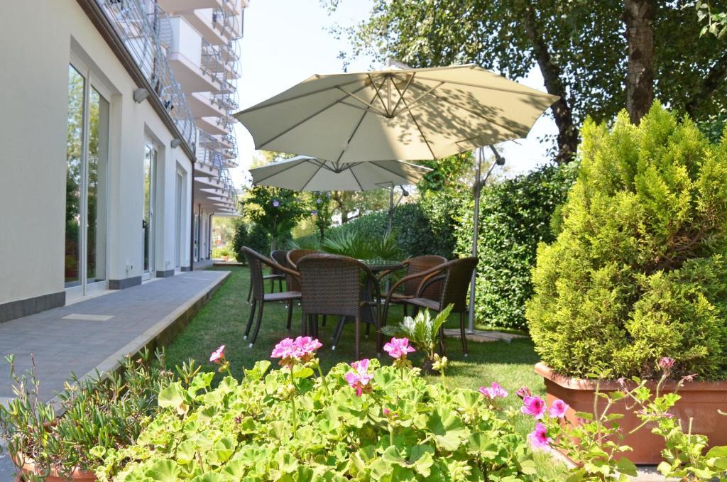 Hotel La Ninfea Montesilvano Marina Екстериор снимка