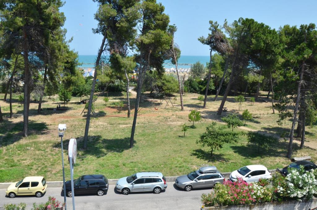 Hotel La Ninfea Montesilvano Marina Екстериор снимка
