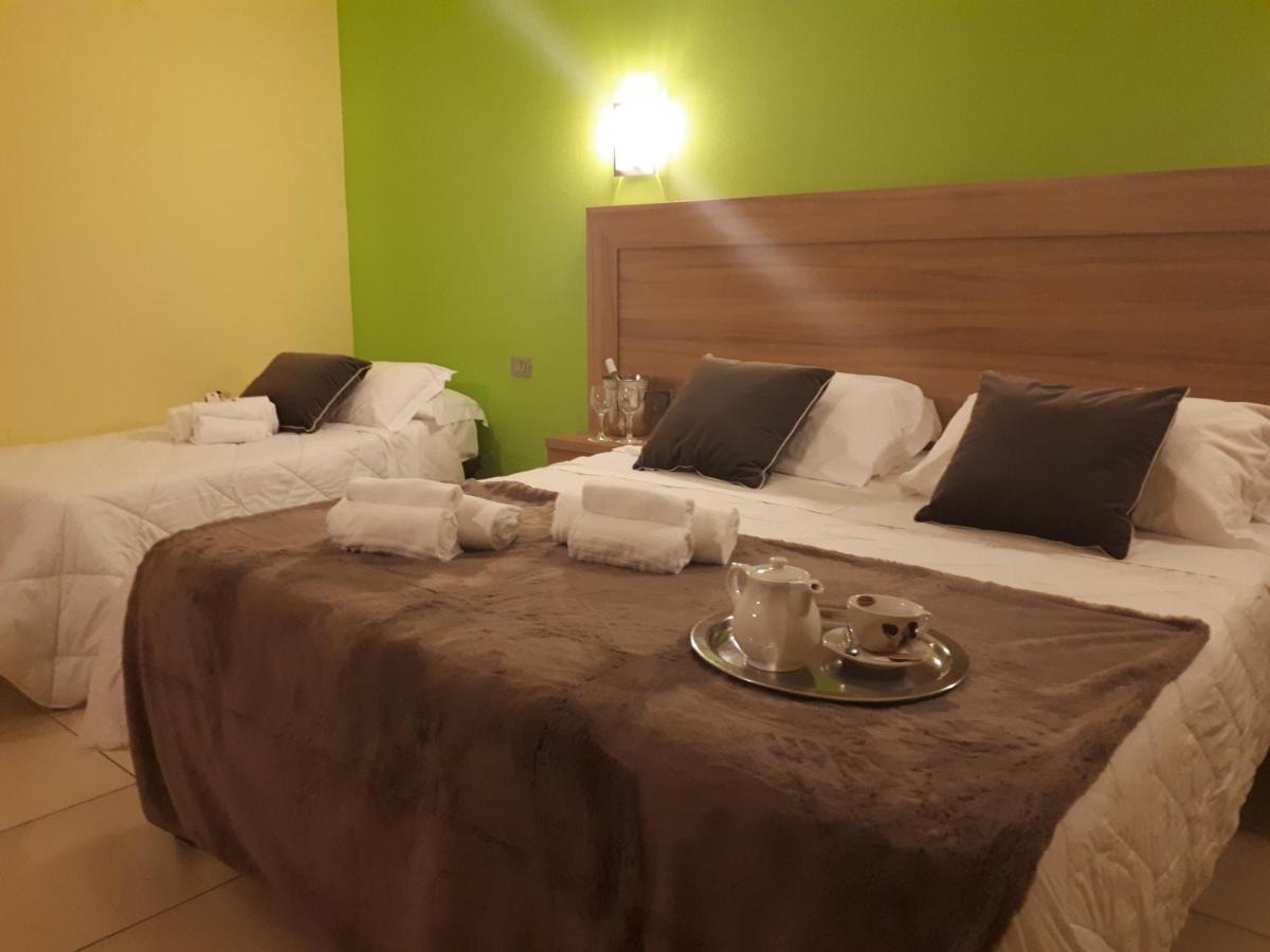 Hotel La Ninfea Montesilvano Marina Екстериор снимка