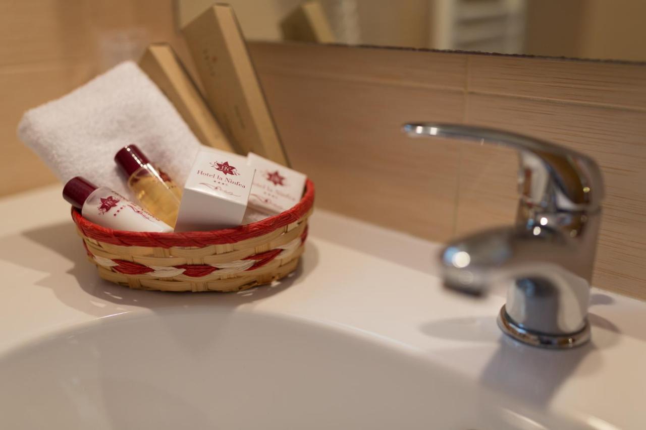 Hotel La Ninfea Montesilvano Marina Екстериор снимка